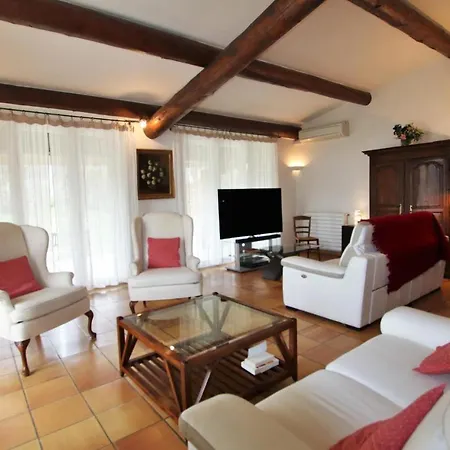 In Tatil Evi